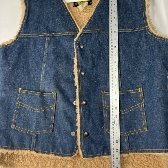 Vintage Olympic of Canada Sherpa Lined Blue Denim Vest w/ Tan Lining Made in CA - Picture 9 of 10